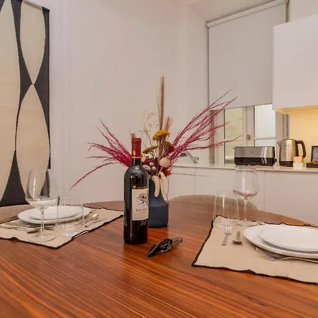 Ando Living - Santa Justa 77 House Apartament *