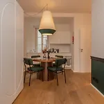 Ando Living - Santa Justa 77 House Appart hôtel