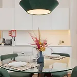 Ando Living - Santa Justa 77 House Appart hôtel 4*