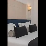 Ando Living - Santa Justa 77 House Ξενοδοχείο με διαμερίσματα 4*