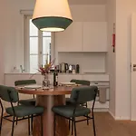 Ando Living - Santa Justa 77 House Ξενοδοχείο με διαμερίσματα 4*
