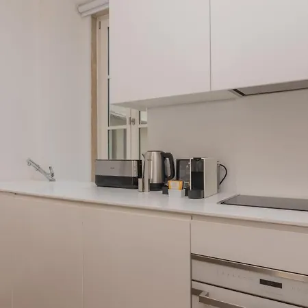 Ando Living - Santa Justa 77 House 아파트 *