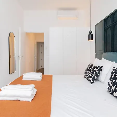 Ando Living - Santa Justa 77 House 4* Lisboa