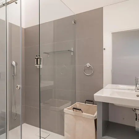 Ando Living - Santa Justa 77 House 公寓式酒店 4*