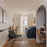 Ando Living - Santa Justa 77 House Lägenhetshotell