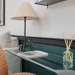 Ando Living - Santa Justa 77 House Lägenhetshotell Lisboa