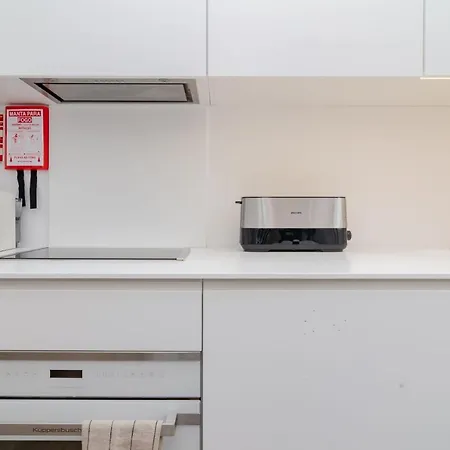 Ando Living - Santa Justa 77 House