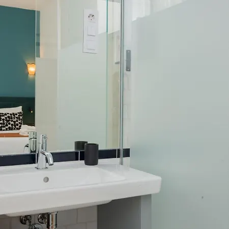 Ando Living - Santa Justa 77 House